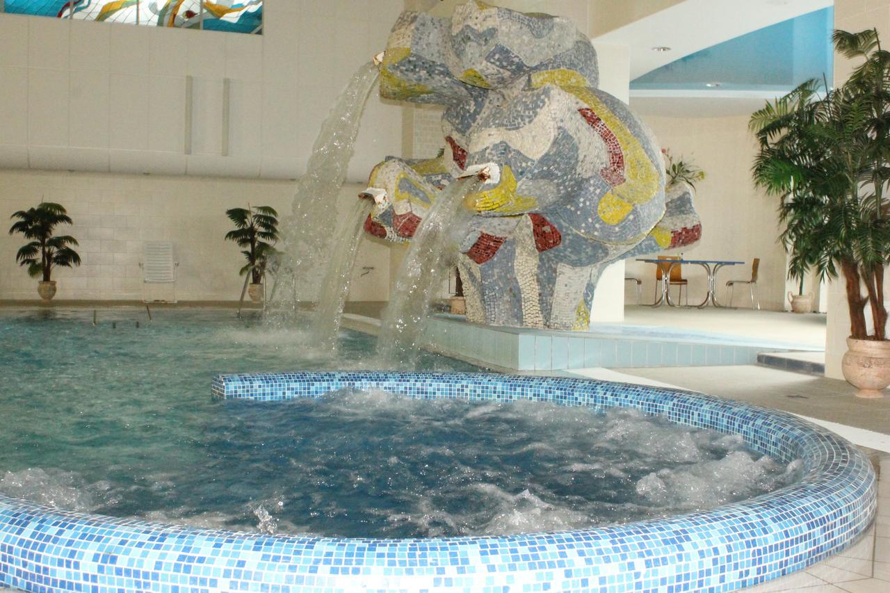Zhemchuzhina Health Resort グロドノ エクステリア 写真